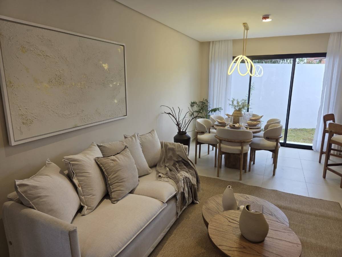 VENDO DUPLEX EN LAMBARE — foto 2