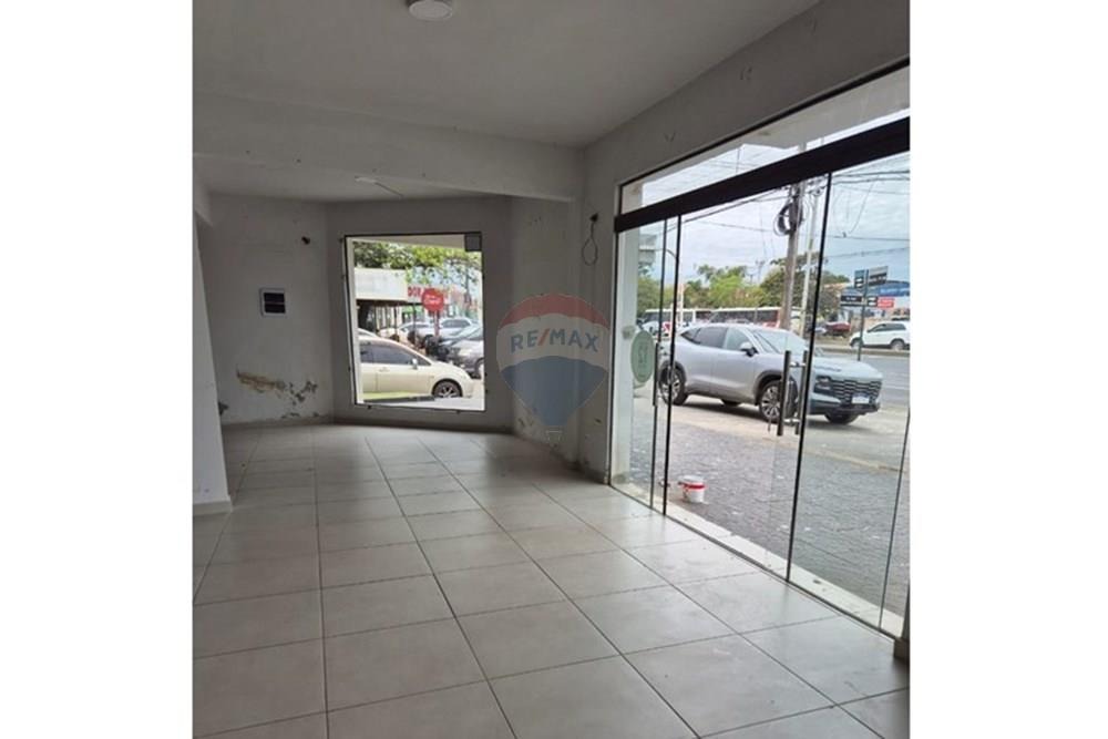 ESPACIOSO LOCAL COMERCIAL EN LOMA PYTÁ — foto 2