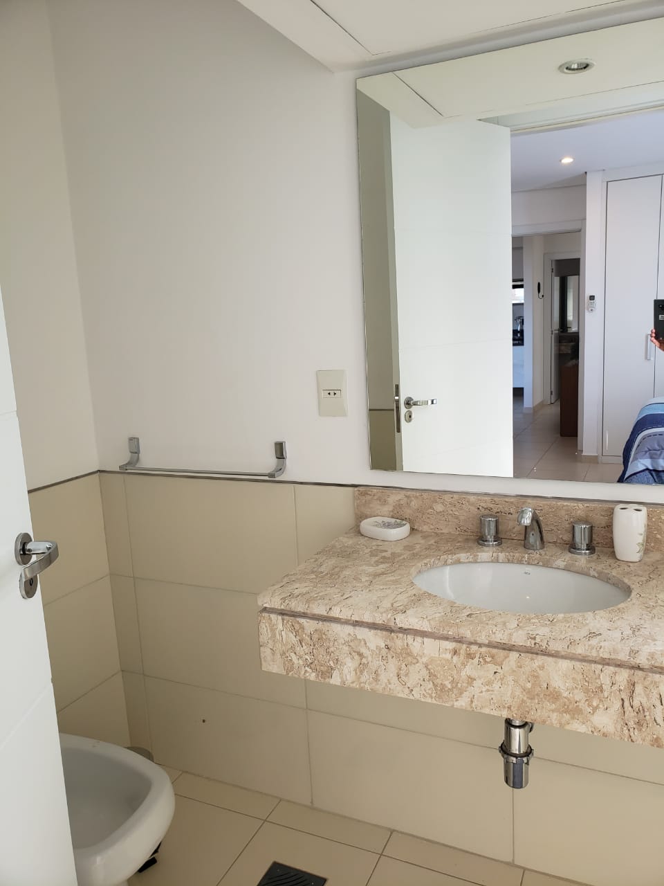 Alquiló  departamento AMOBLADO* — foto 3