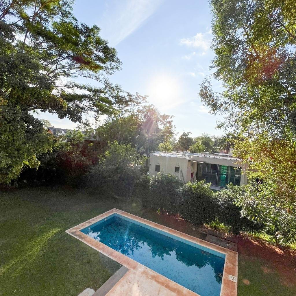 ALQUILO CASA EN BARRIO CERRADO MONTESOL LUQUE — foto 2