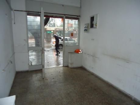 Local Comercial En Pocitos