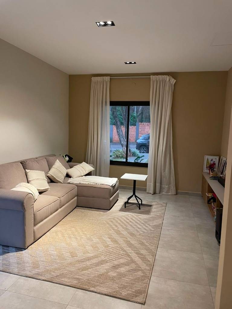 CASA EN VENTA TERRAVIVA LUQUE — foto 2