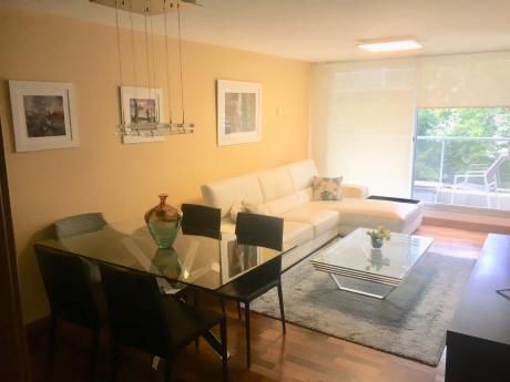 Moderno Y Minimalista Apartamento. En La Mejor Zona.