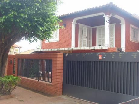 Vendo Amplia Casa En Fernando De La Mora Zona Norte Detras De Faces