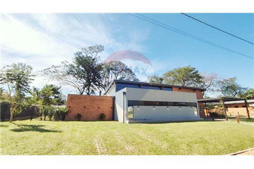 Casa - Venta - Paraguay Cordillera San Bernardino — foto 2