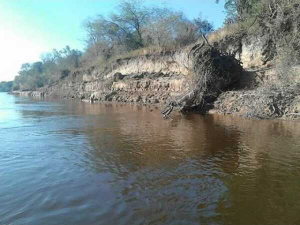 VENDO TERRENO ESPECIAL PARA PUERTO. — foto 2