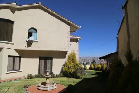Preciosa Casa En Venta - Achumani