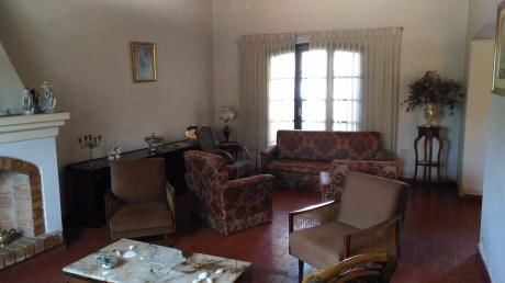 Alquilo Casa En Excelente Ubicación Zona Centenario