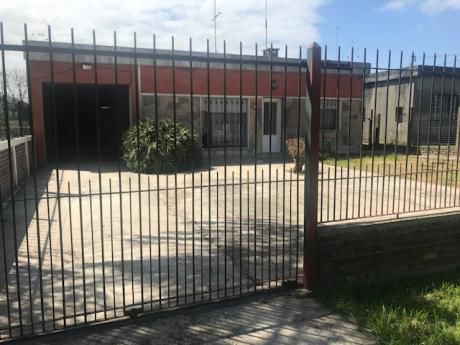Casa Con 500 Metros De Terreno Y Apartamento (a Terminar)