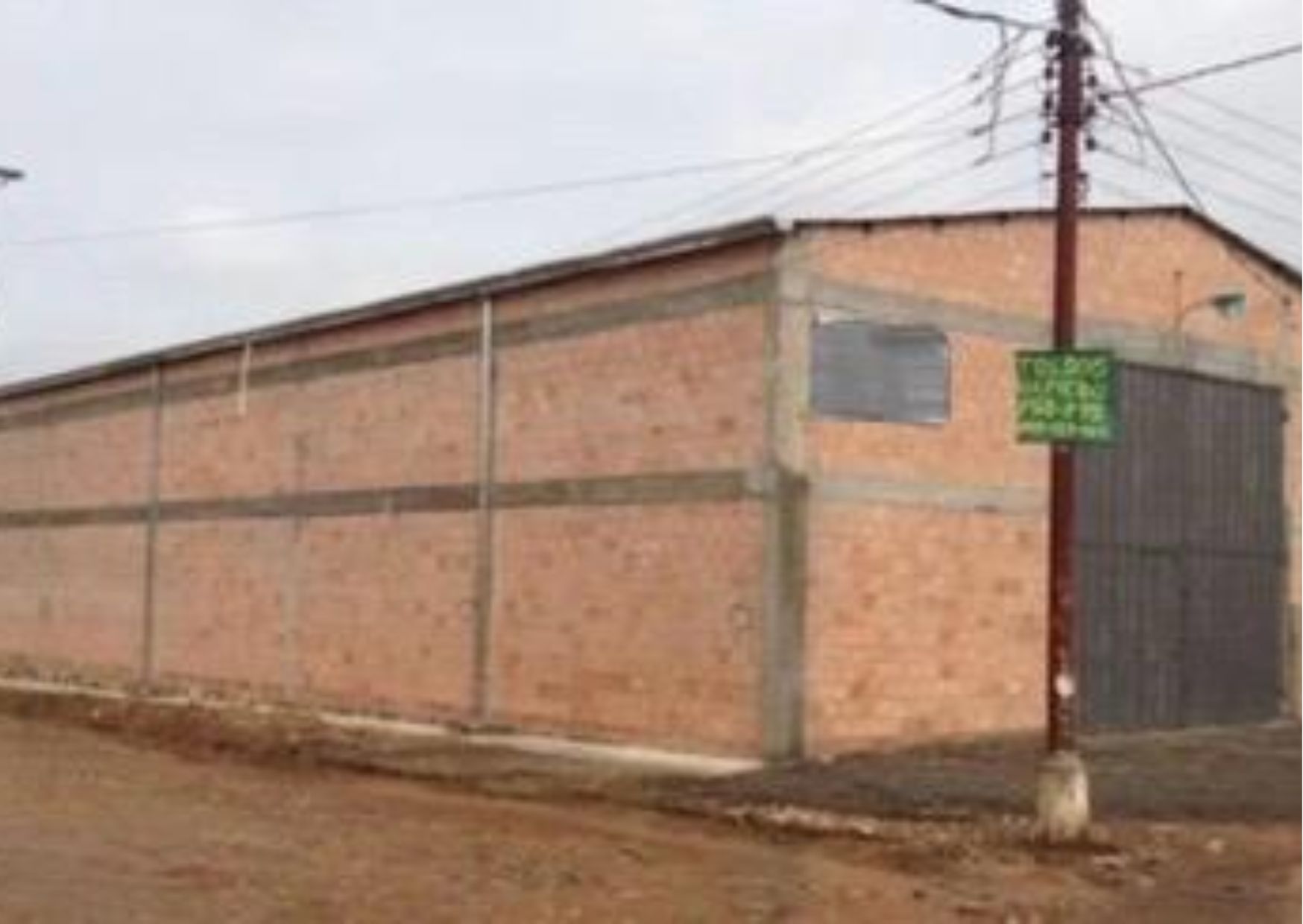 En Alquiler Depósito De 470 M2 En Mariano Roque Alonso A427 — foto 2