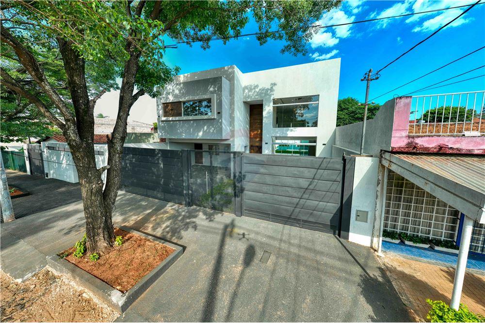 VENDO LUJOSA RESIDENCIA A ESTRENAR EN MBURUKUYA — foto 2