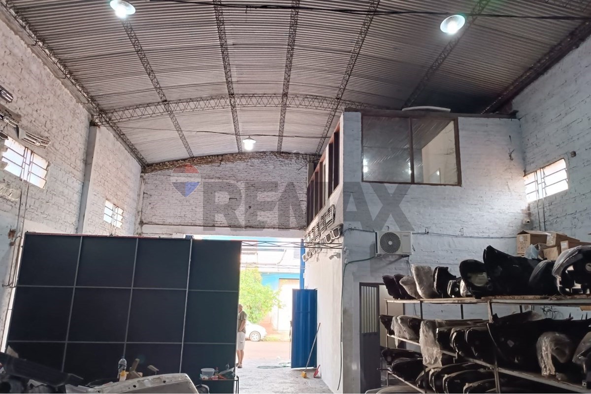 VENDO DEPOSITO EN SAN LORENZO CERCA DEL CENTRO — foto 2