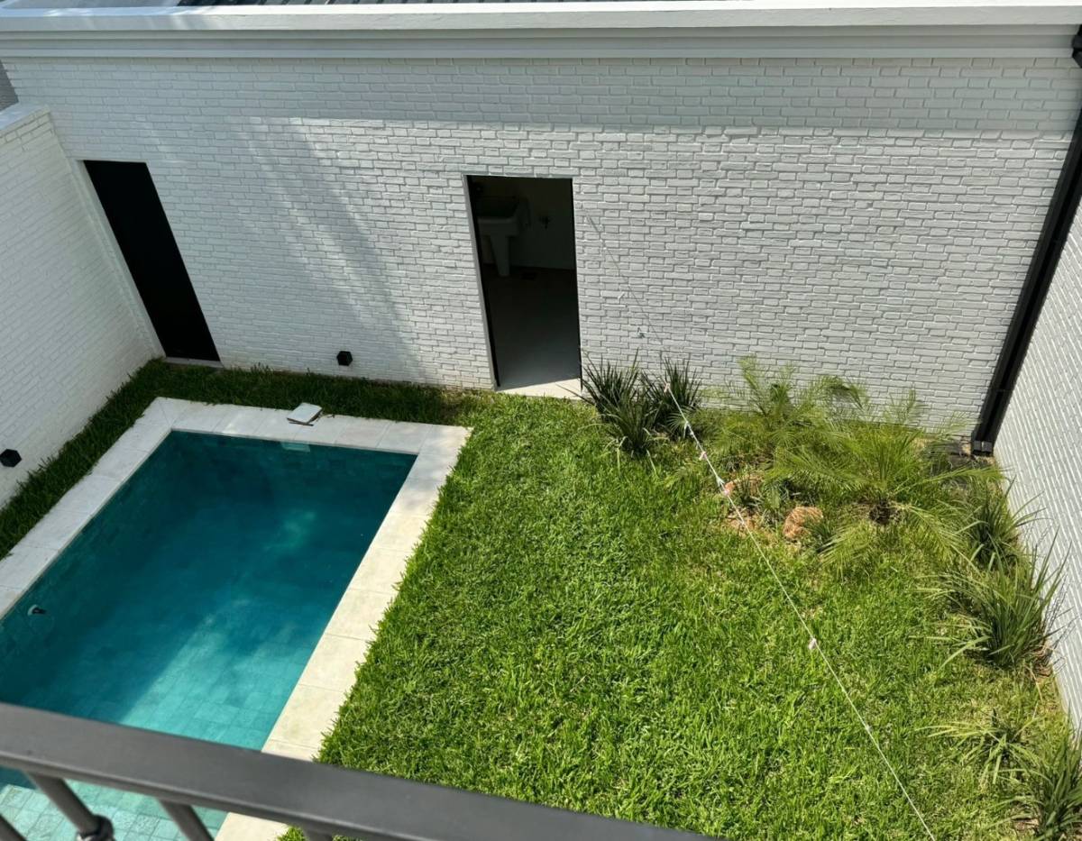 VENDO DUPLEX EN LUQUE — foto 3