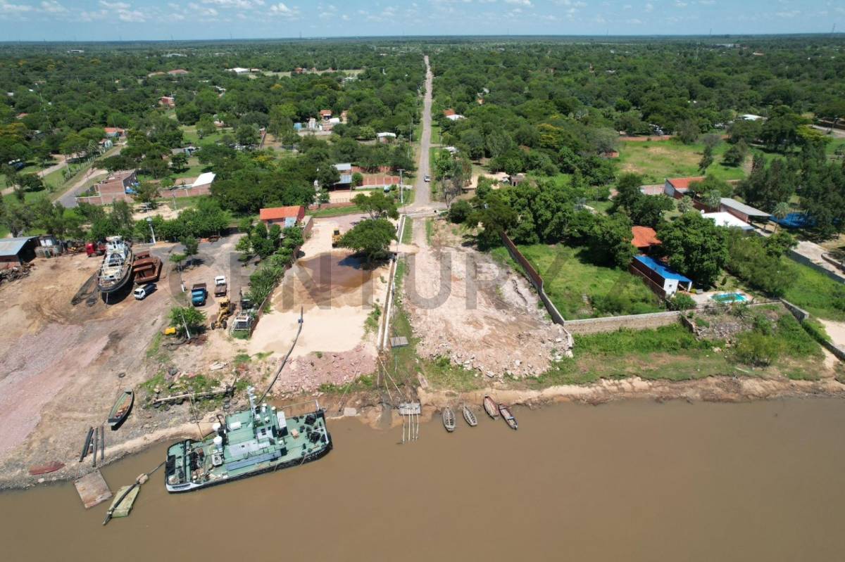 SE VENDE TERRENO A ORILLAS DEL RÍO PRAGUAY — foto 2