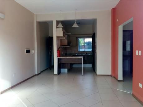 Departamento De 2 Dormitorios Zona Perú Y Mariscal López