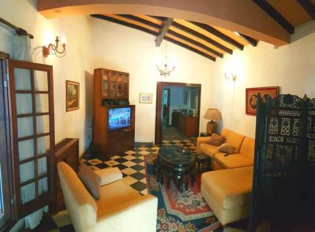 Alquilo Casa En Barrio Herrera