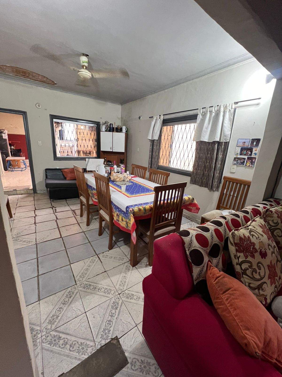 VeNDO CASA EN BARRIO OBRERO — foto 3