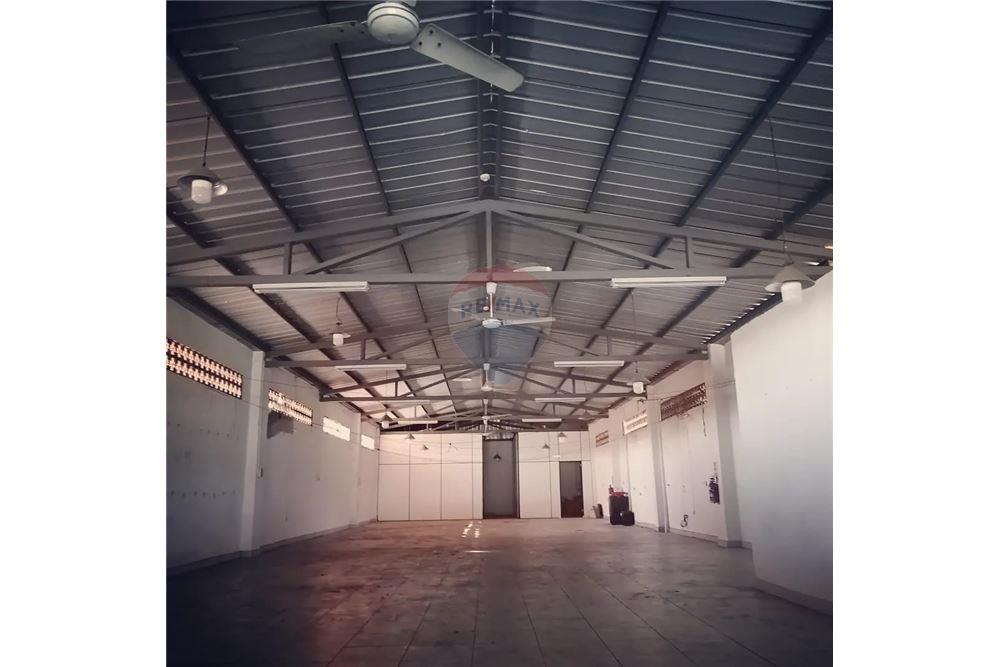 Local Comercial - Alquiler - San Lorenzo, Paraguay, Proyecta! — foto 2