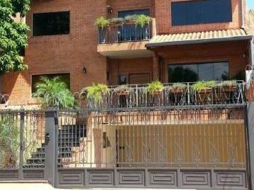 Alquilo Exclusiva Residencia En Carmelitas.