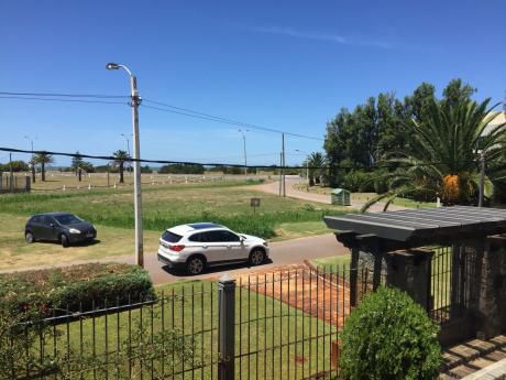 Apartamento Venta Carrasco 3 Dormitorios Jardin
