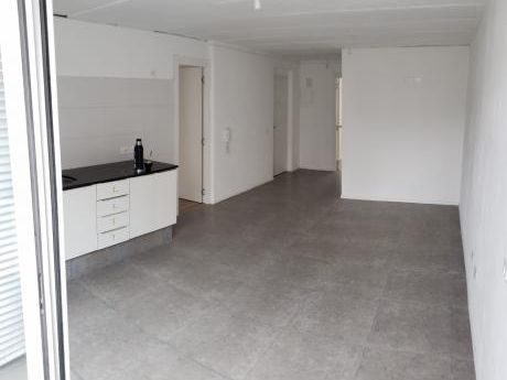 Apartamento En Pleno Centro De Montevideo.