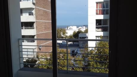 Impecable, Gran Patio, Placares, Horno Y Anafe !