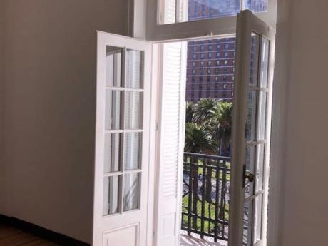 Venta Apartamento 3 Y Servicio Centro