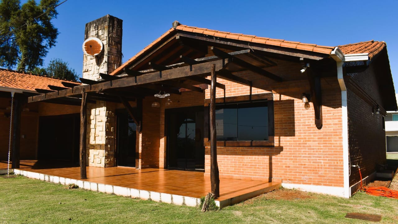 RESIDENCIA FAMILIAR – PARANA COUNTRY CLUB — foto 2