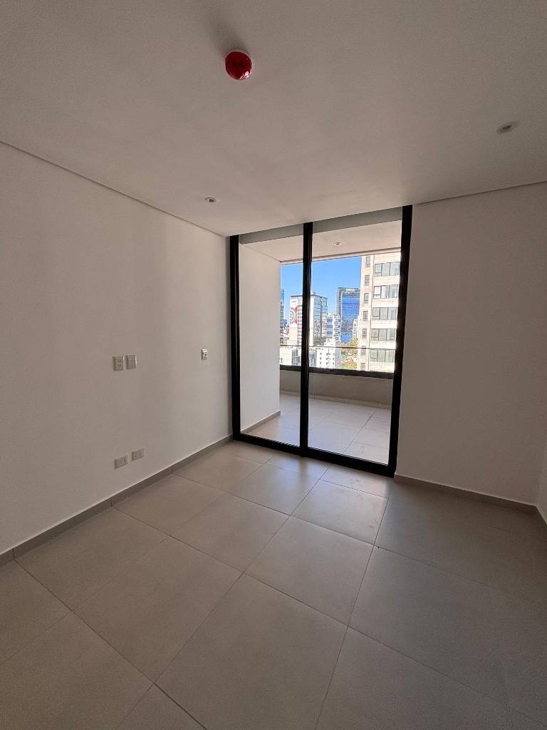 Alquilo departamento zona Molas López — foto 3
