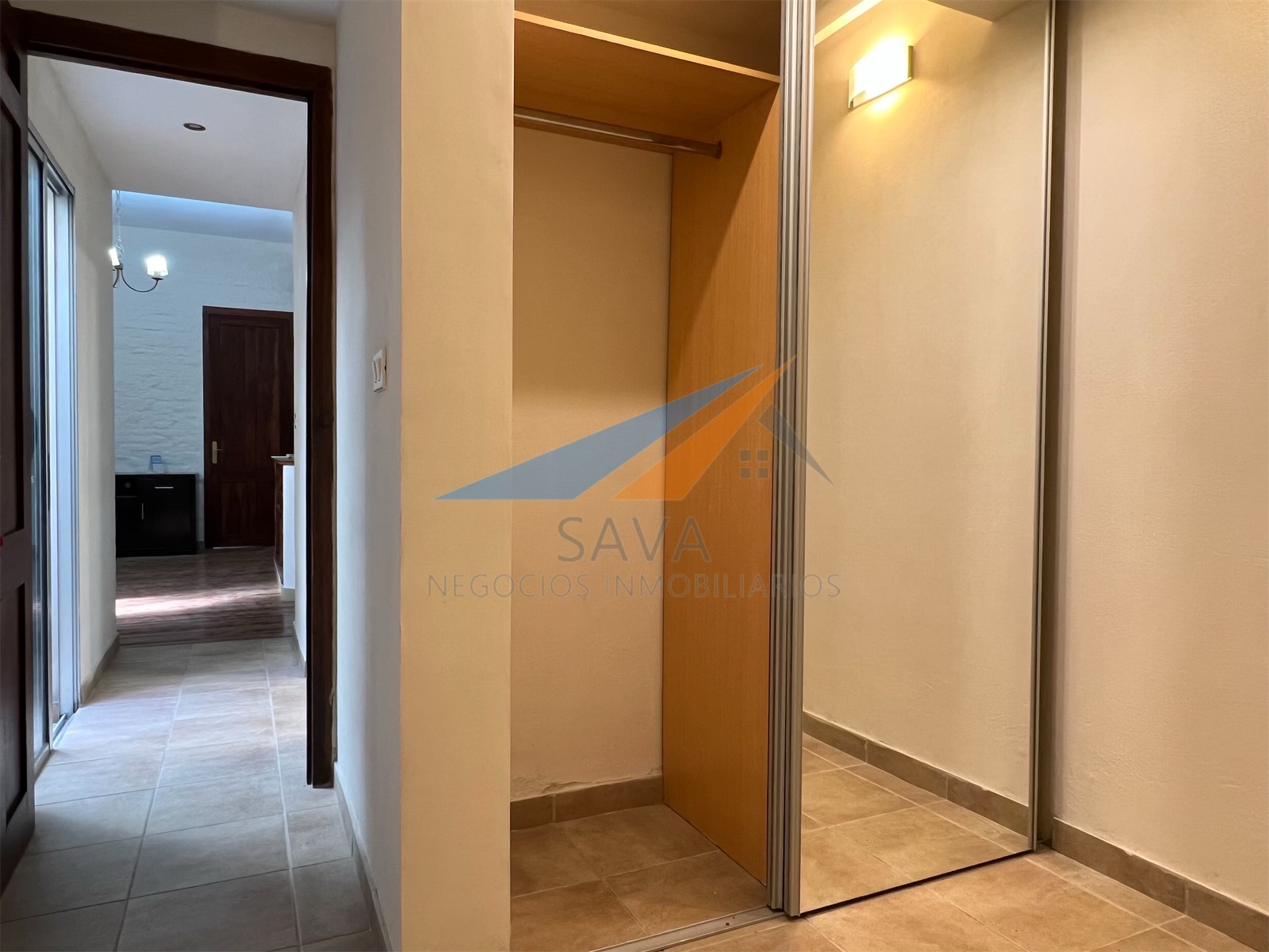 Alquiler Casa en P. H. 2 Dormitorios Opción 3 La Comercial! Al Frente! · Foto 9
