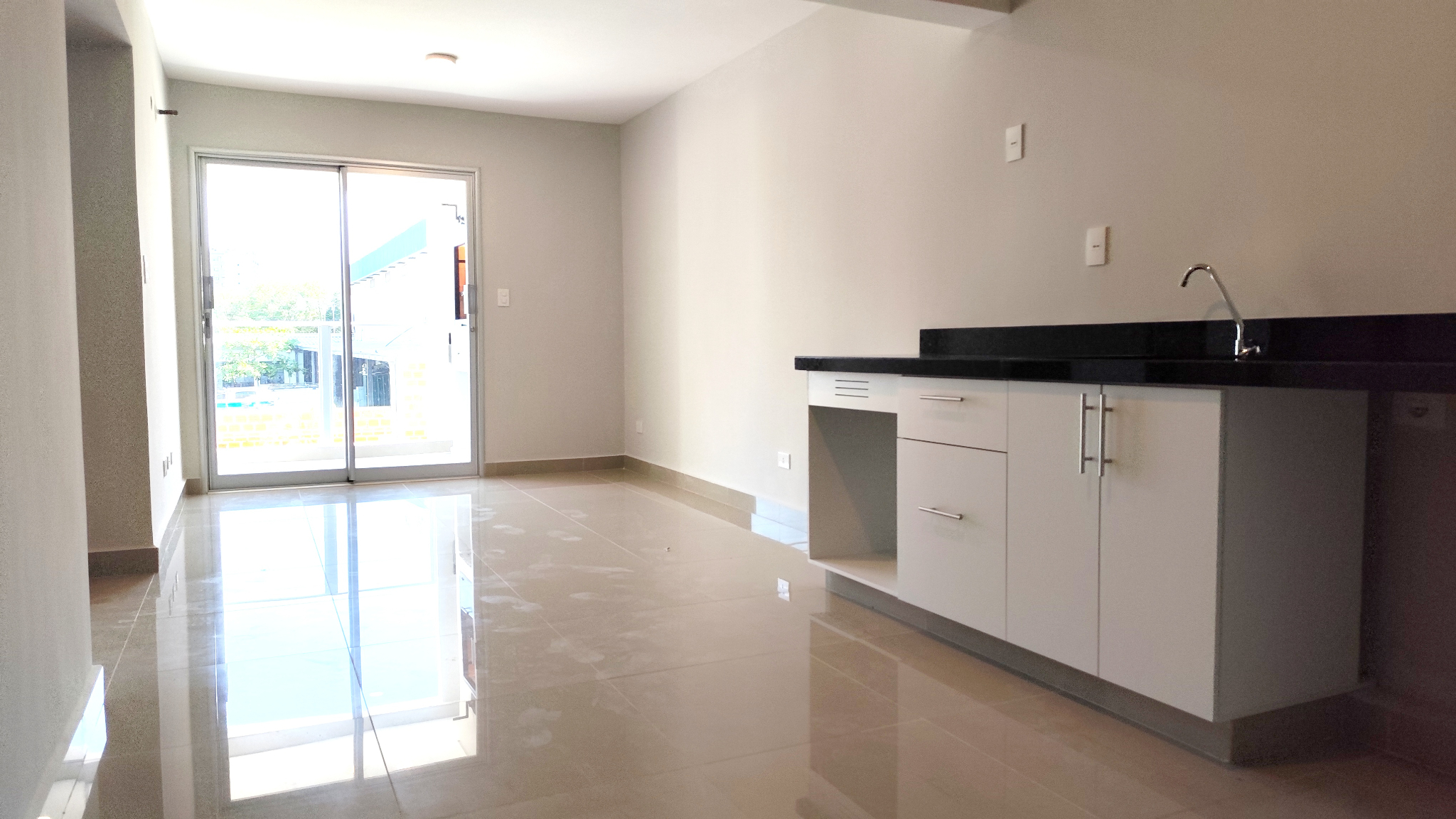 Alquilo Deparrtamento Residencial Santa María — foto 2