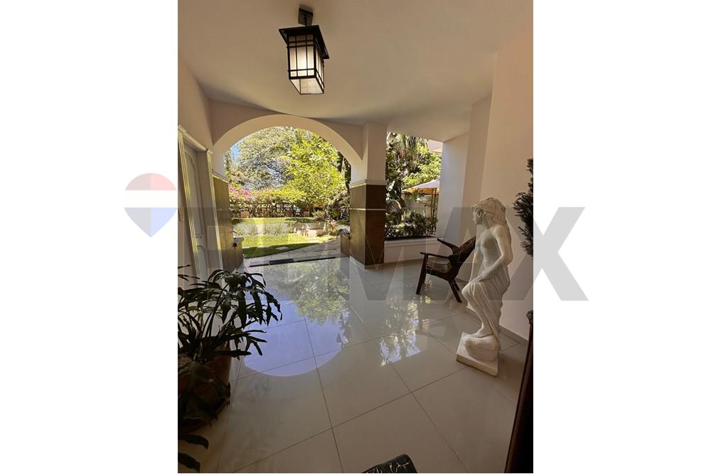 LUJOSA RESIDENCIA AMOBLADA DE 3 SUITES EN BARRIO CARMELITAS — foto 3