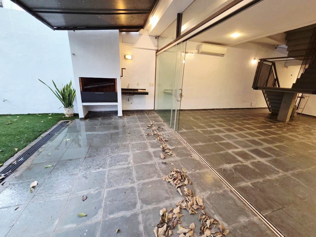 Duplex En Venta, Zona: Santisima Trinidad - Sacramento Y Primer Presidente. — foto 3