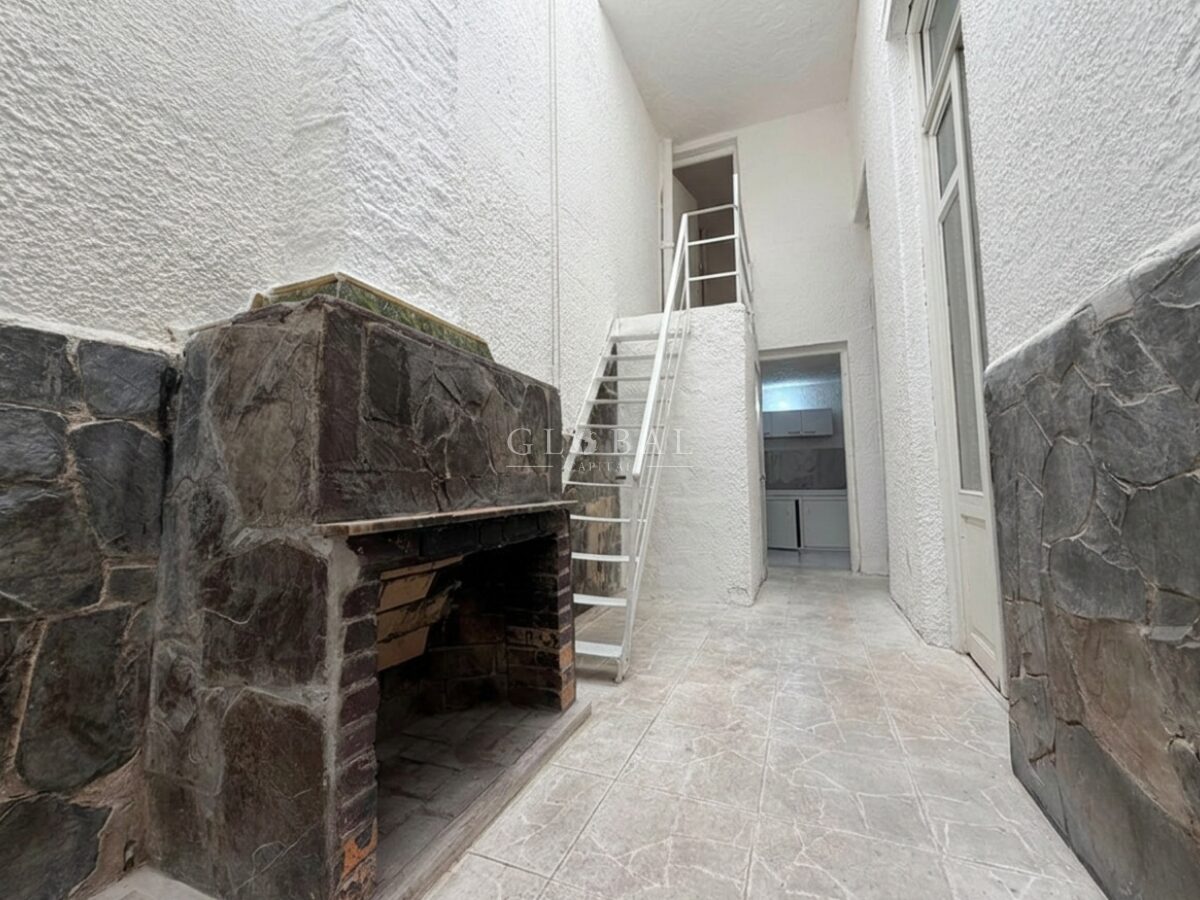 Apartamento 2 Dormitorios en Alquiler - Goes - Azotea Transitable