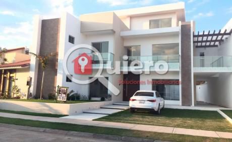 En Venta Casa A Estrenar En Condominio Zona Norte