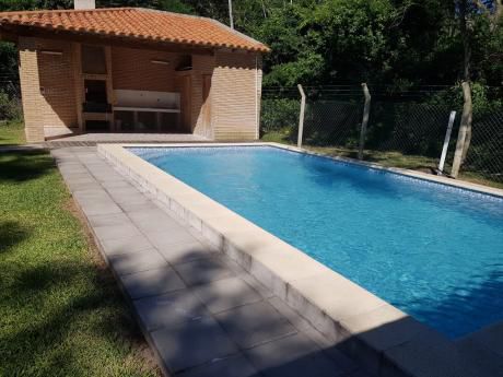 Alquilo Casa En San Bernardino Com Piscina _ Zona Sadi /no Se Alquila Por Dia