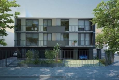 Excelente Apartamento De 2 Dormitorios Con Garage