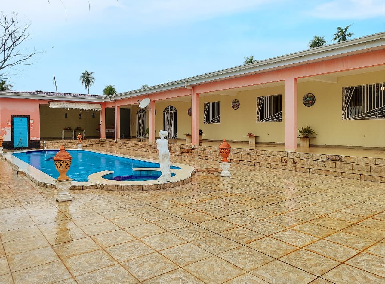 Vendo casa de 5 habitaciones con Piscina terreno de 2 hectáreas en Piribebuy — foto 2