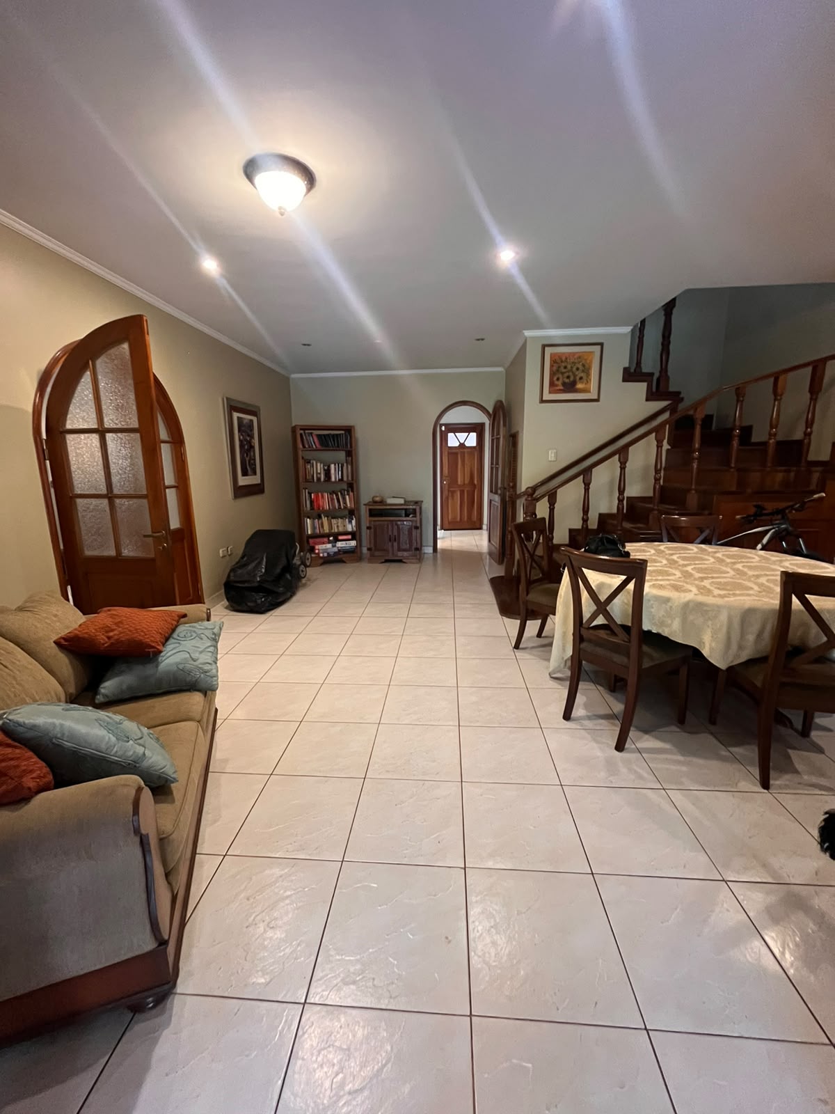 ALQUILER DE CASA EN BARRIO LAS LOMAS — foto 3