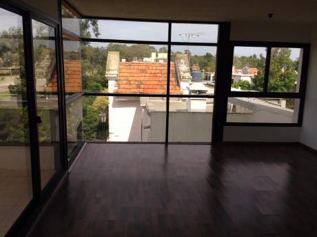Venta Financiada De Apartamento De 2 Dormitorios En Carrasco Este