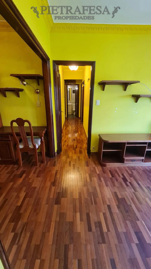 Apartamento en alquiler, 2dormitorios, 1baño, terraza, amueblado. Pocitos. · Foto 3
