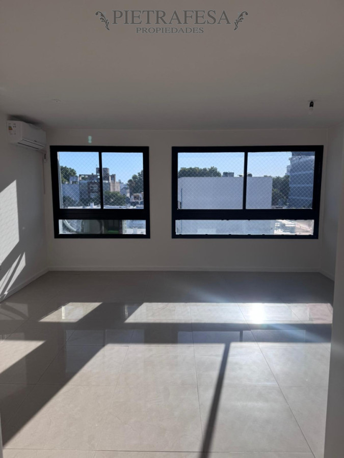 Apartamento en alquiler y venta, monoambiente, 1 baño. Pocitos.