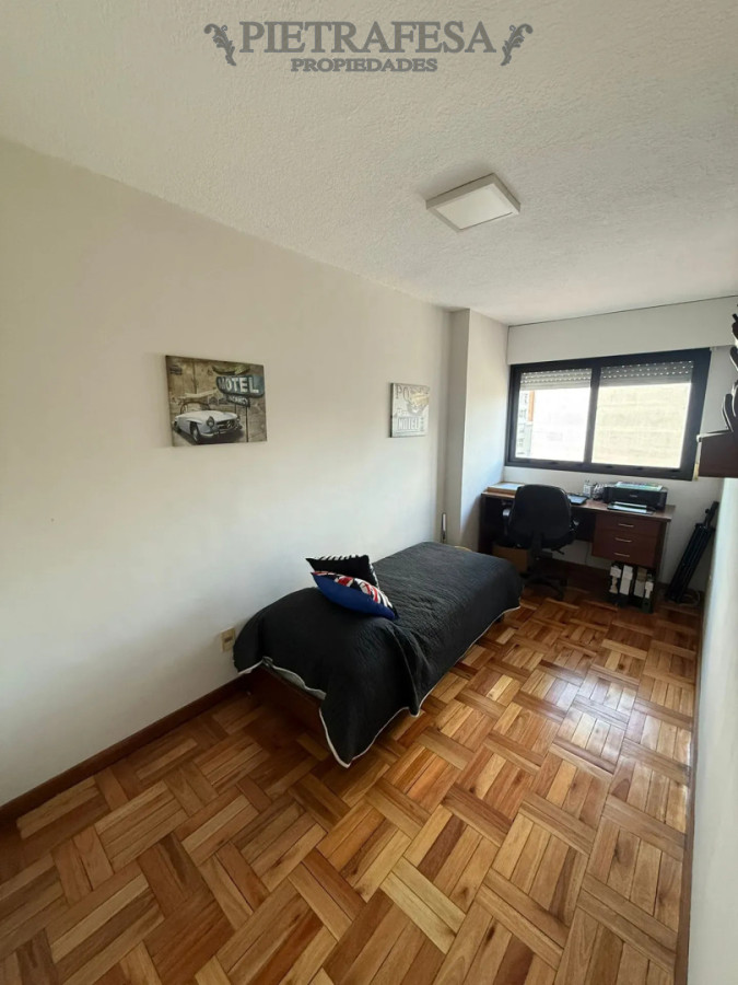 Apartamento en alquiler, 2 dormitorios, 1 baño, terraza, garaje doble. Equipado. Pocitos. · Foto 12