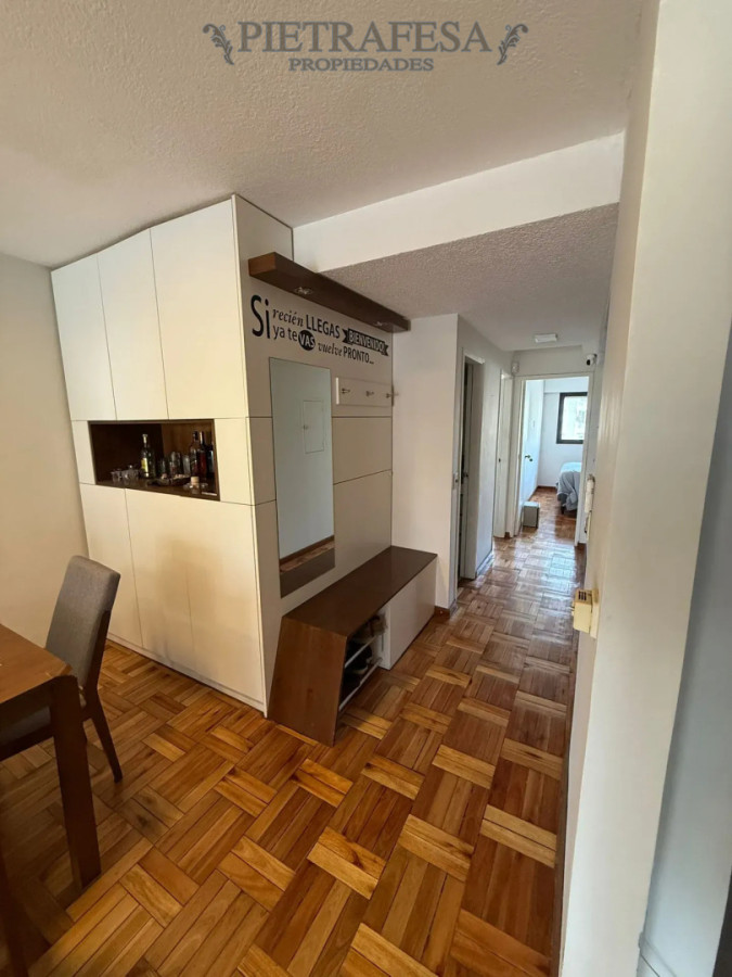 Apartamento en alquiler, 2 dormitorios, 1 baño, terraza, garaje doble. Equipado. Pocitos. · Foto 6