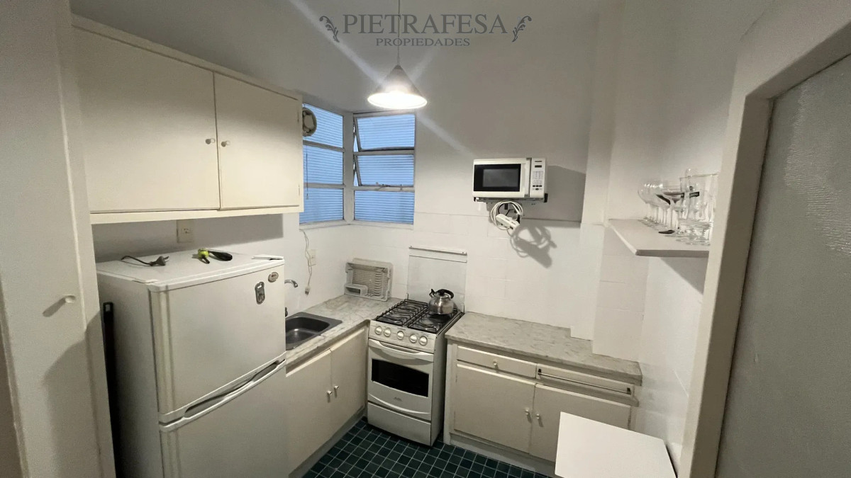 Apartamento en alquiler, 1 dormitorio, 1 baño. Amueblado. Villa Biarritz. · Foto 8