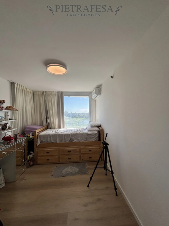 Apartamento en alquiler, 2 dormitorios, 1 baño, terraza, cochera. Amueblado. Carrasco. · Foto 8