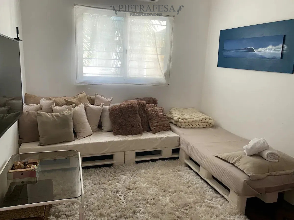 Apartamento en alquiler, 2 dormitorios, 1 baño. Amueblado. Punta Carretas. · Foto 1