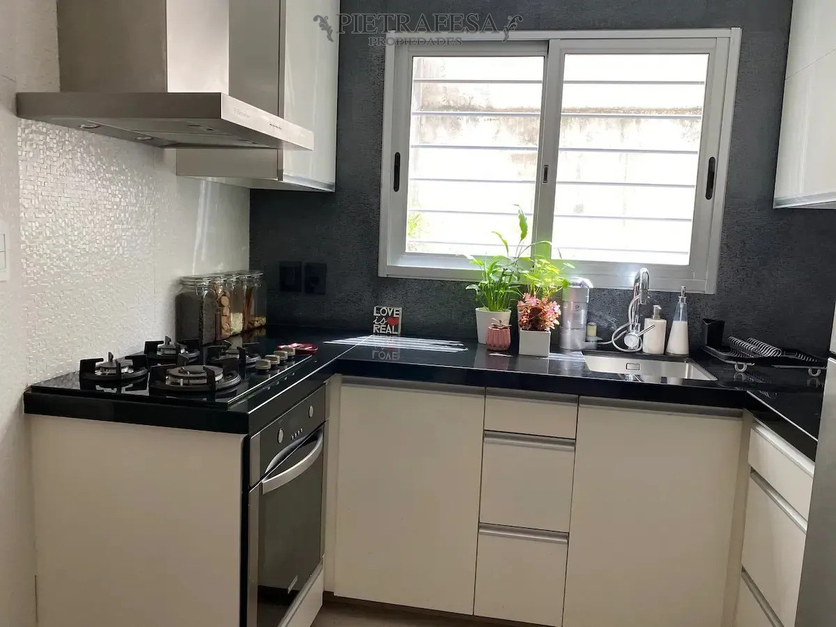 Apartamento en alquiler, 2 dormitorios, 1 baño. Amueblado. Punta Carretas. · Foto 11