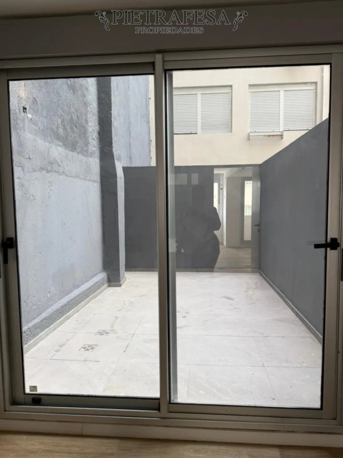 Apartamento en alquiler, 1 dormitorio, 1 baño, patio. Cordón. · Foto 4