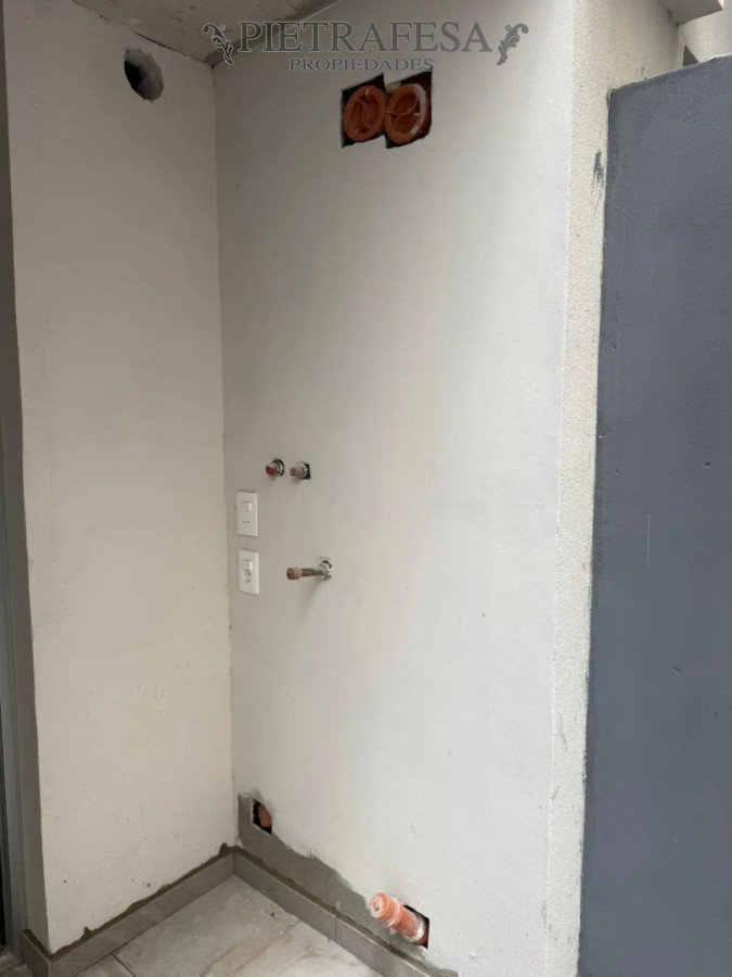 Apartamento en alquiler, 1 dormitorio, 1 baño, patio. Cordón. · Foto 9